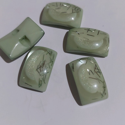 دکمه صدفی سبز