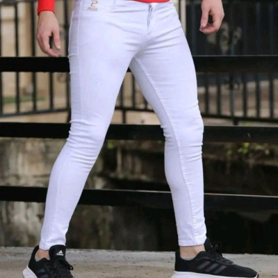 شلوار جین دمپا فیت رنگ سفید