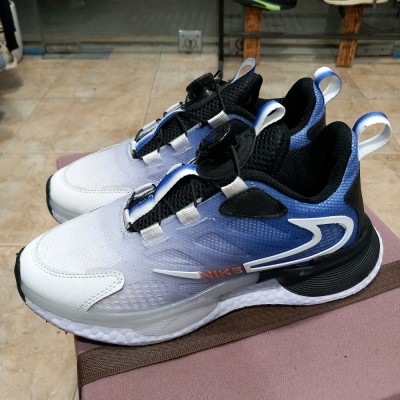 کتانی نایکی پنپی