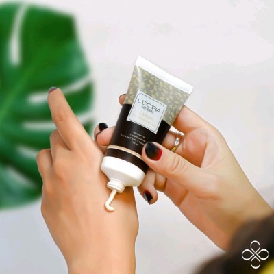 کرم گیاهی نرم کننده ومرطوب کننده دست وصورت لدورا هربال-154698