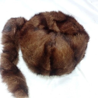 کلاه پشمی روسی دم دار