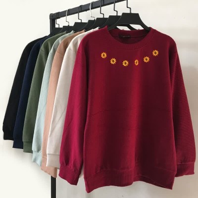 بلوز زنانه یقه گلدوزی شده