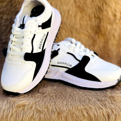 کفش واریور زنانه سفید مشکی