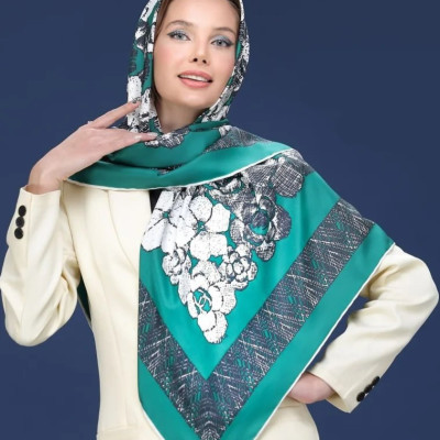 روسری ابریشم توویل دست دوز سبک و لطیف وارداتی-134299