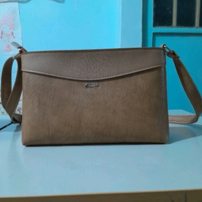 کیف دوشی جادار