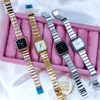 ساعت صفحه مربع