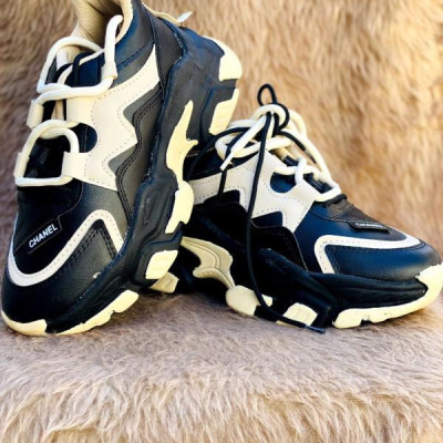 کفش چنل زنانه لژ دار مشکی کرم