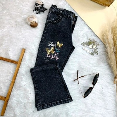 شلوار دم پا دخترانهجنس :لی درجه1شسته شدهسایز بندی:65,70,75,80,85,90