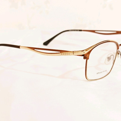 عینک طبی زنانه کیفیت بالا