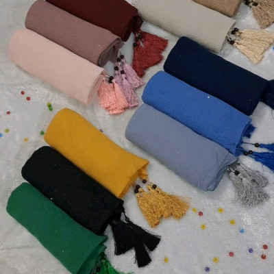 شال 24 رنگ برشکا وارداتی پلیسه شاین دار منگوله دار-136786