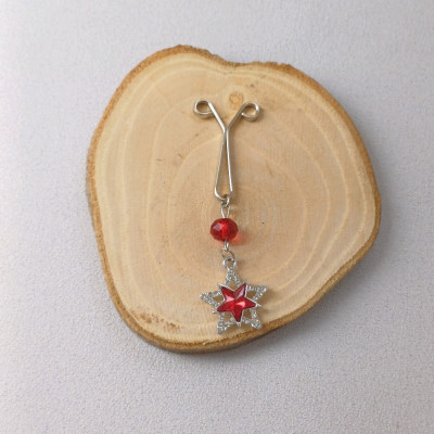 گیره روسری مجلسی دخترانه و زنانه طرح ستاره قرمز نگین دار