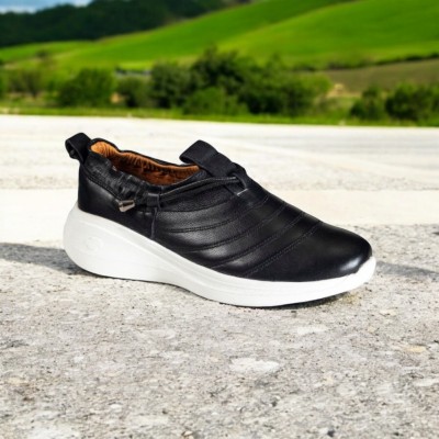 کفش اسپورت تمام چرم طبیعی (گاوی)