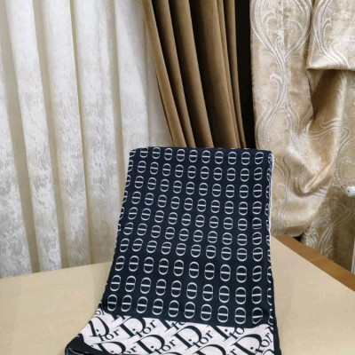 روسری نخی طرح دیور