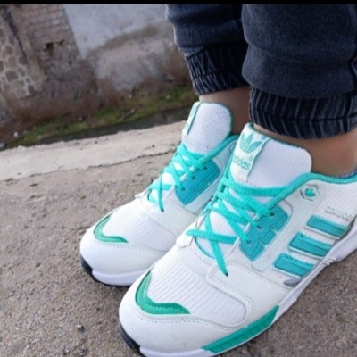 کتانی مردانه زد ایکس8000