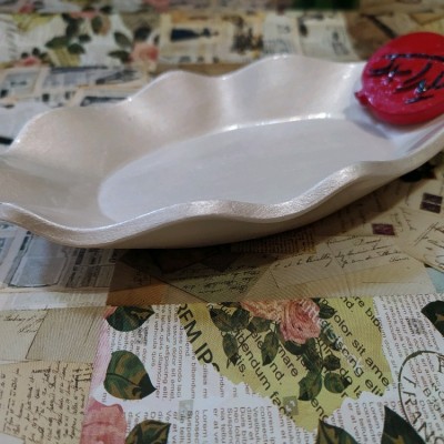 آجیل خوری یلدایی