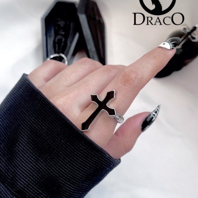 انگشتر صلیب مشکی گوتیک