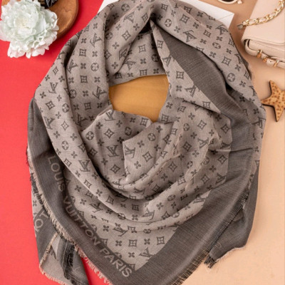 روسری نخی لوئی ویتون