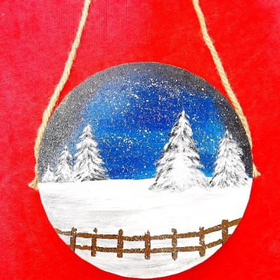 دیوار کوب چوبی برفی