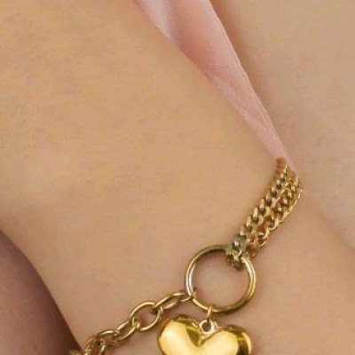 دستبند استیل رنگ ثابت کارتیر و قفل تی با آویز قلب