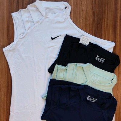 تاپ ورزشی زنانه مدل سرشانه بندی نخی وارداتی در 3 سایز و 5 رنگ