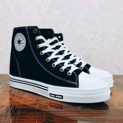 کتانی پیاده روی آلستار