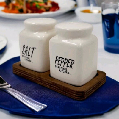 ست نمک پاش دارای سینی