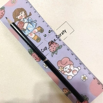 گیفت روز دانش اموز طرح خط کش کاغذی