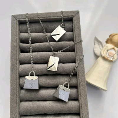 گردنبند پاکت نامه