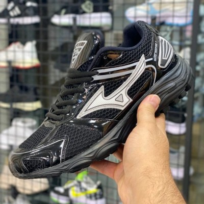 کفش مردانه میزانو