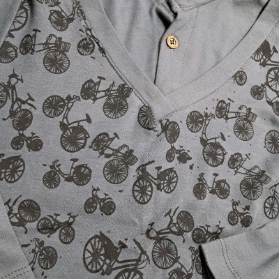 بلوز پسرانه یقه هفت دورس اعلابلوز پسرانه یقه هفت دورس اعلا