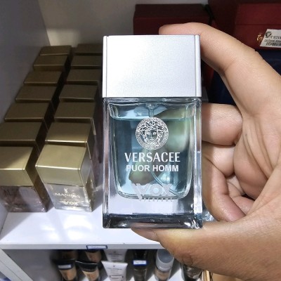 ادکلن مردانه ورساچه ویوکس