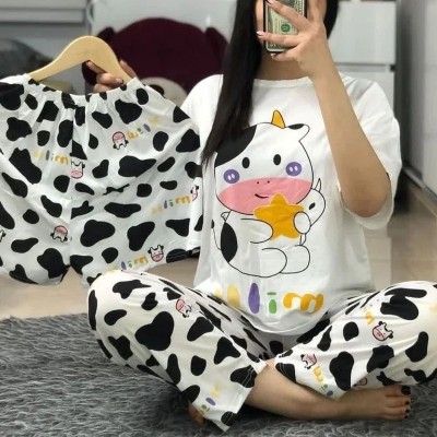 ست بلوز و شلوار و شورتک سه تکه کره ای طرح گاو ستاره دار کد 091