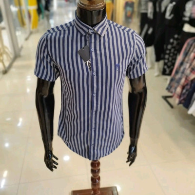 پیراهن مردانه آستین کوتاه راه راه ریز درجه یک اندامی