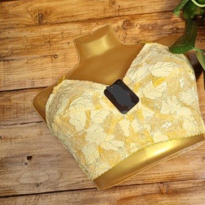 سوتین دانتل برگی زیر بافت سایز بندی