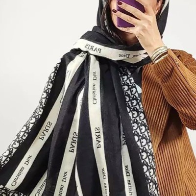 شال موهر طرح دار منگوله دار