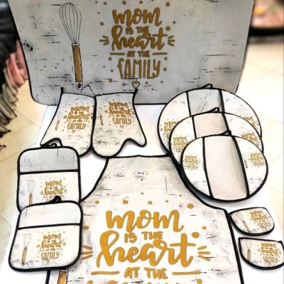 سرویس دمکنی و پیشبند 11 پارچه آشپزخانه عروس کارماهوم کد 185 (دم کنی)