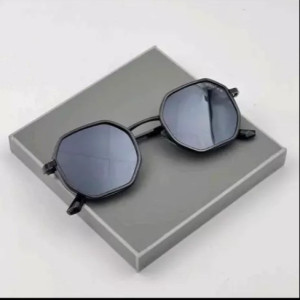 عینک شش ضلعی پلیس police