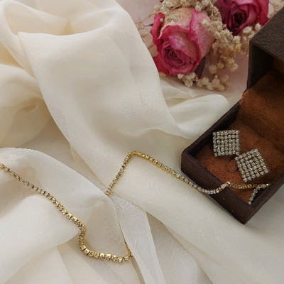 گوشواره جواهردوزی مینیمال