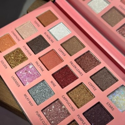 پالت سایه 18 رنگ ZN اورجینال-146783