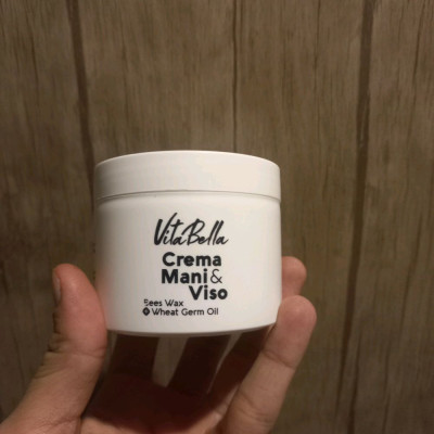 کرم مرطوب کننده جوانه گندم 180 میلی