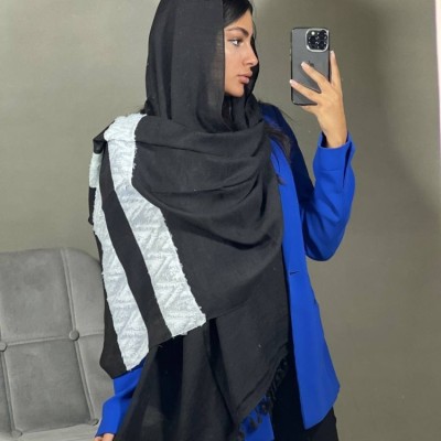 شال مزونی طرح خاص پر برجسته یک طرف پوم دار قواره 200 در 60