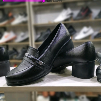 کفش کالجی زنانه پاشنه دار