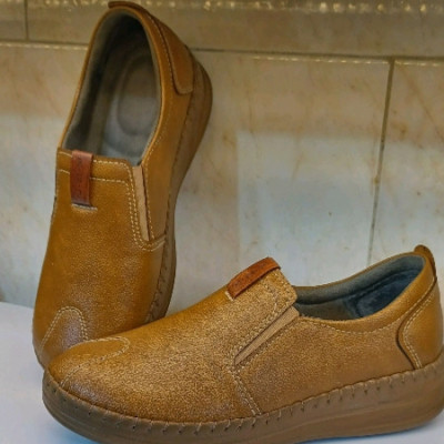 کفش طبی زنانه