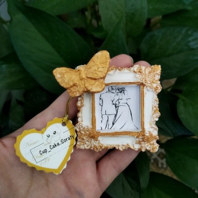 گیفت عروس طرح قاب مربع وپروانه