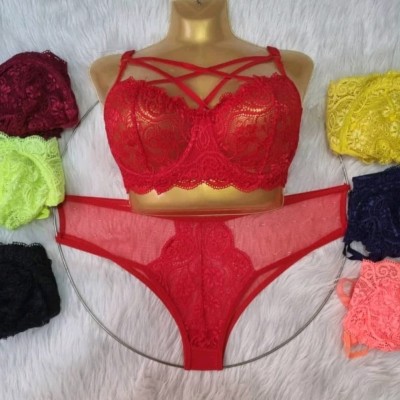 ست سوتین و شورت تمام دانتل دالبری (هارنس دار ضربدری)