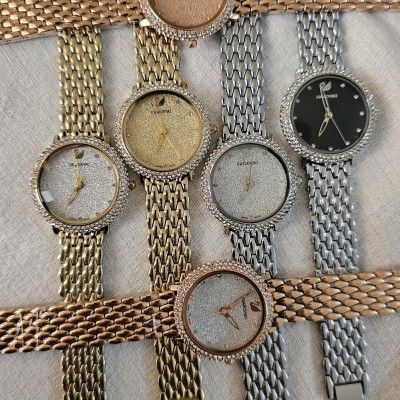 ساعت زنانه زنجیری سوارسکی پر نگین