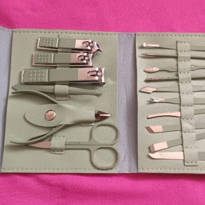 مانیکور16 تکه کیف چرم اصل