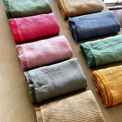 ️شال پلیسه لبه گیپور رومانی️ وارداتی ،،،اسلاید آخر رنگبندی