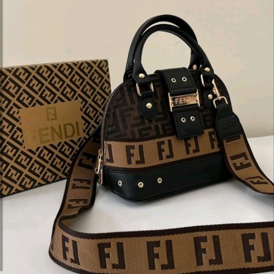 کیف هایکپی fendi-147906