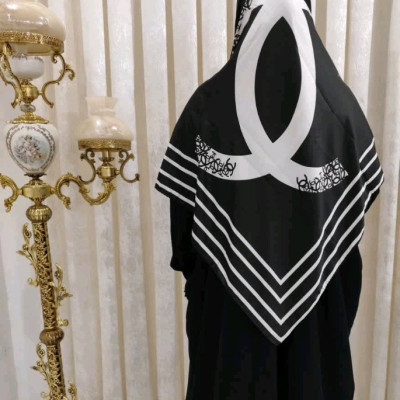 روسری ساتن ابریشم مجلسی